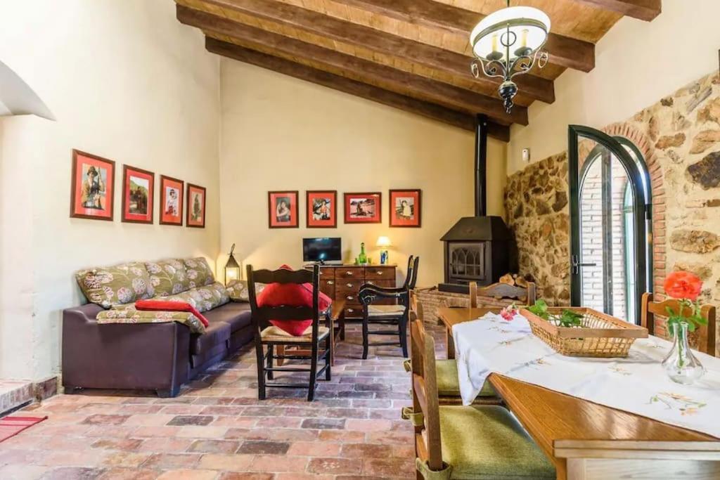 拉普埃夫拉德洛辛凡特斯Casa Cortijo En Dehesa Sierra Leon别墅 外观 照片