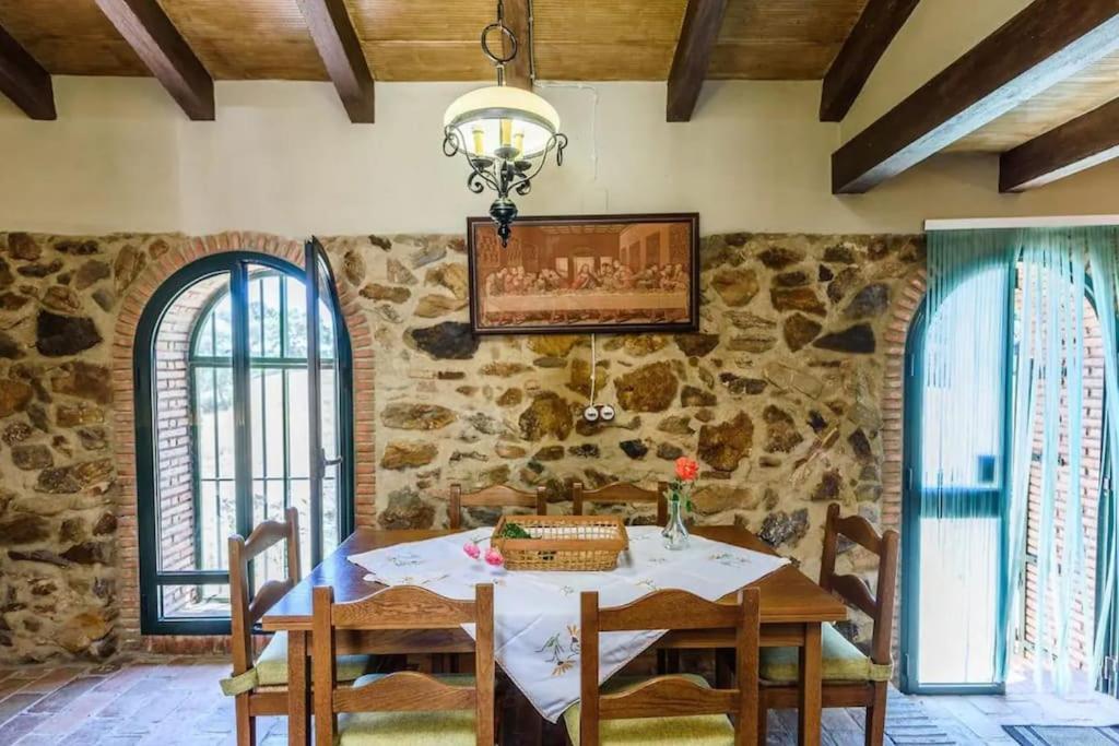 拉普埃夫拉德洛辛凡特斯Casa Cortijo En Dehesa Sierra Leon别墅 外观 照片